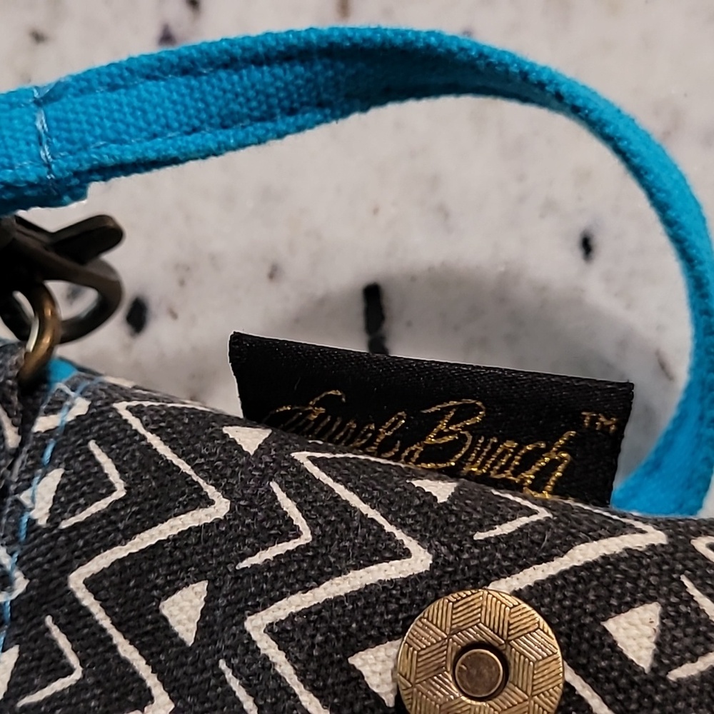 Laurel Burch Cat Print Clutch with Blue Accents - Picture 3 of 8